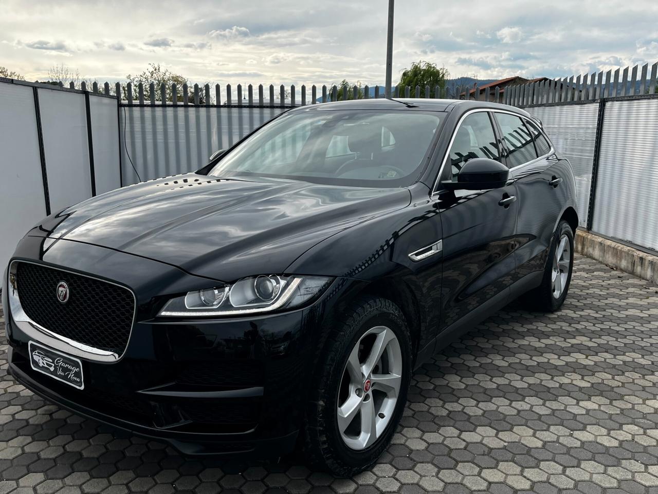 Jaguar F-Pace 2.0 D 180 CV AWD aut. Prestige