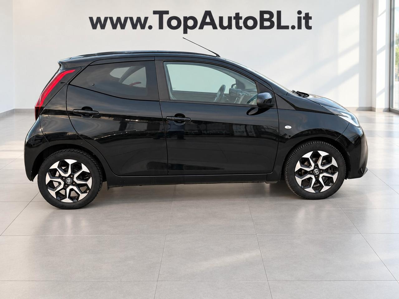 Toyota Aygo Connect 1.0 VVT-i 72 CV 5 porte x-wave MMT