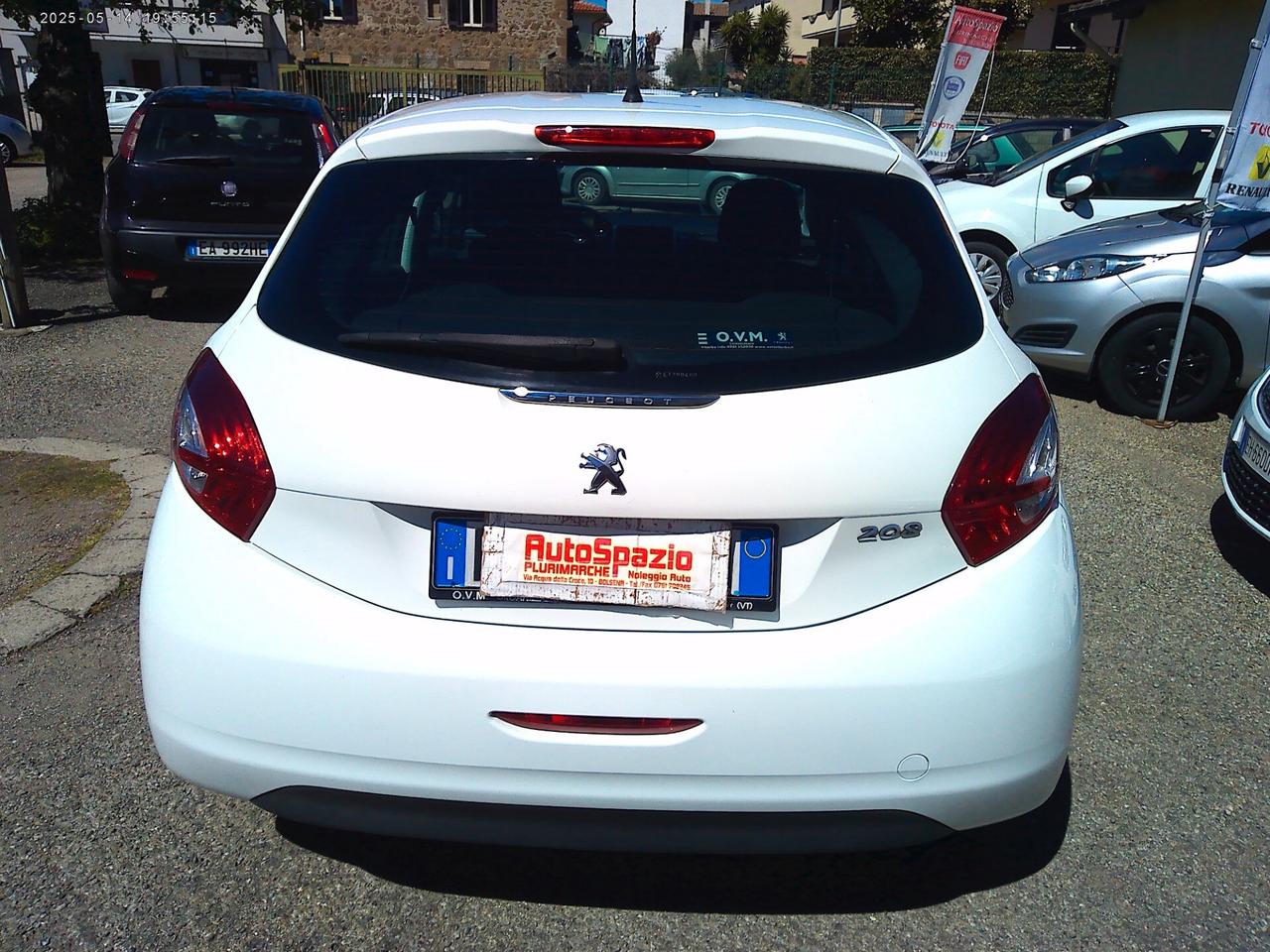 Peugeot 208 1.4 HDi 68 CV 5 porte Allure