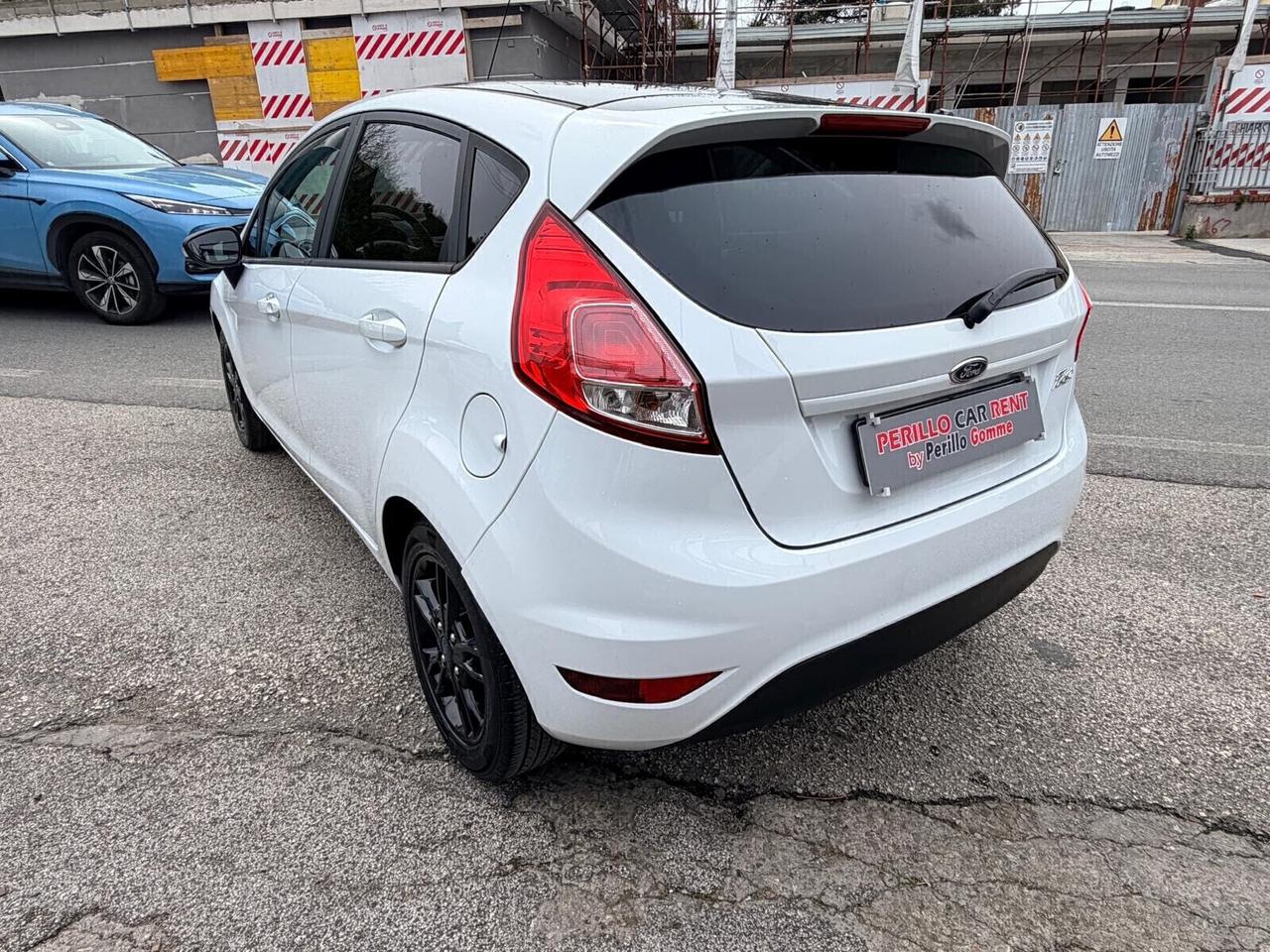 Ford Fiesta 1.0 80CV 5 porte Black & White Edition