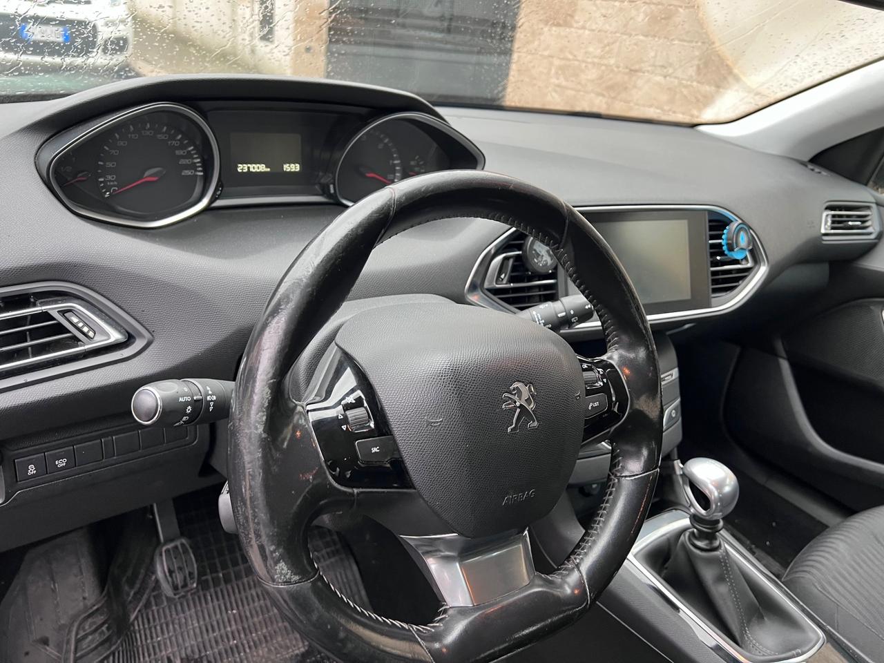Peugeot 308 1.6 e-HDi 115cv stopestart SW