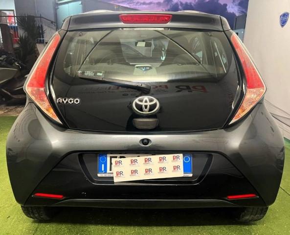 Toyota Aygo 1.0 x-wave grey 72cv