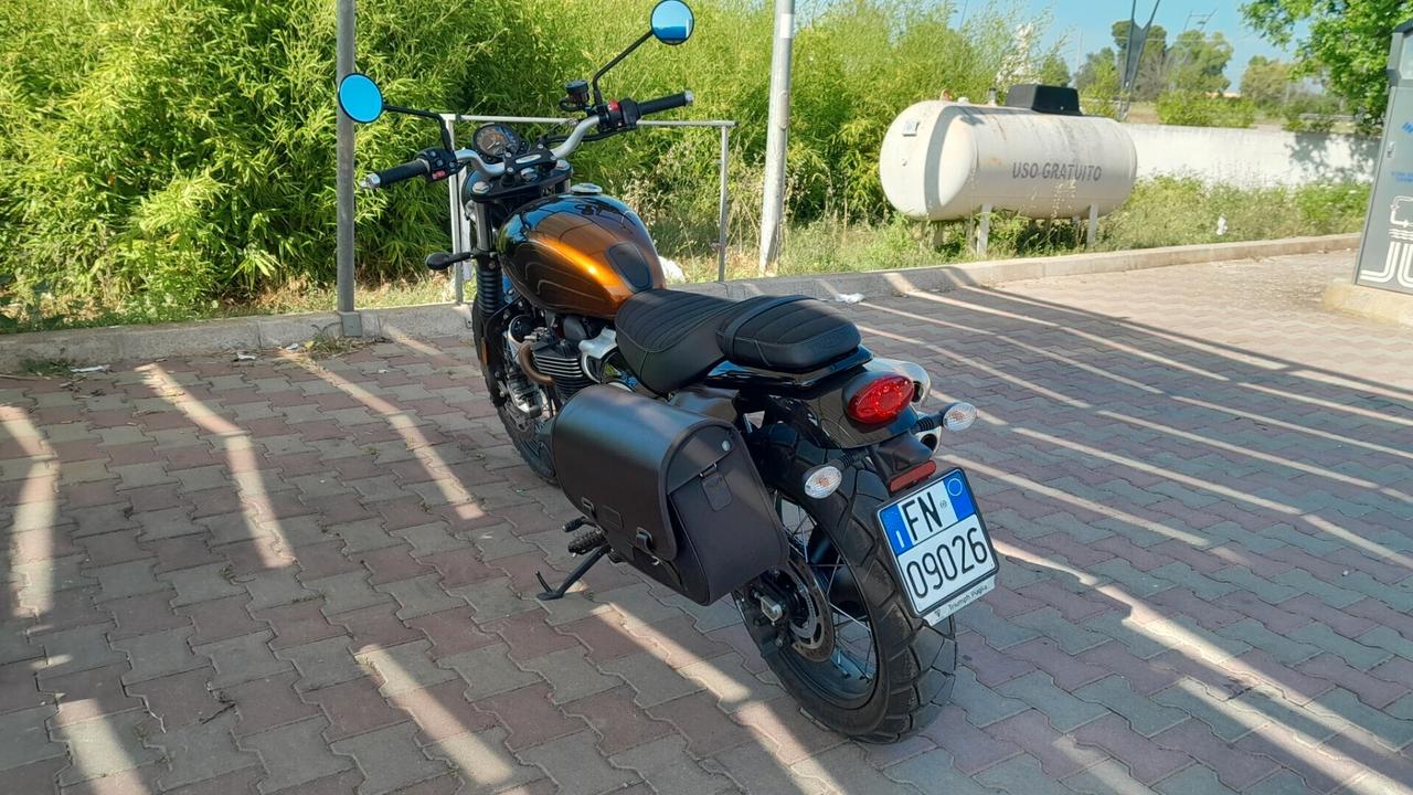 Triumph Scrambler 900 SCRAMBLER 900 CHROME EDITION