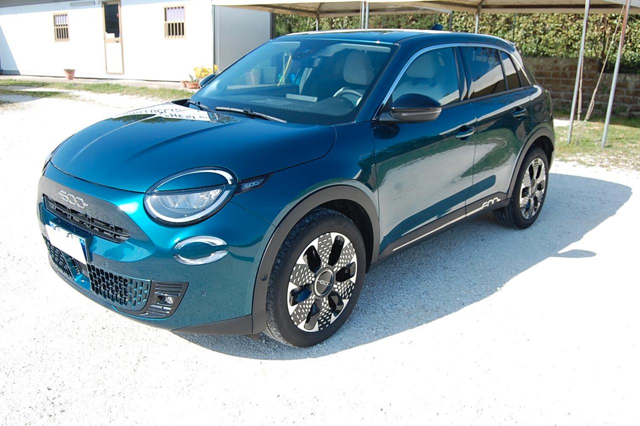 Fiat 600 Hybrid 110 CV DCT MHEV La Prima