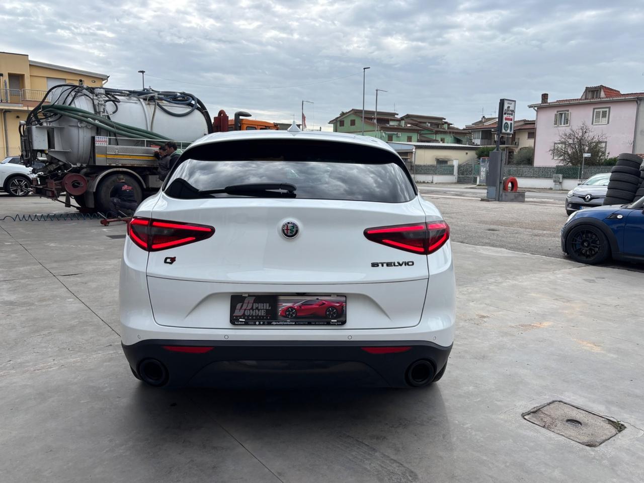 Alfa Romeo Stelvio 2.2 Turbodiesel 190 CV AT8 Q4 Sprint