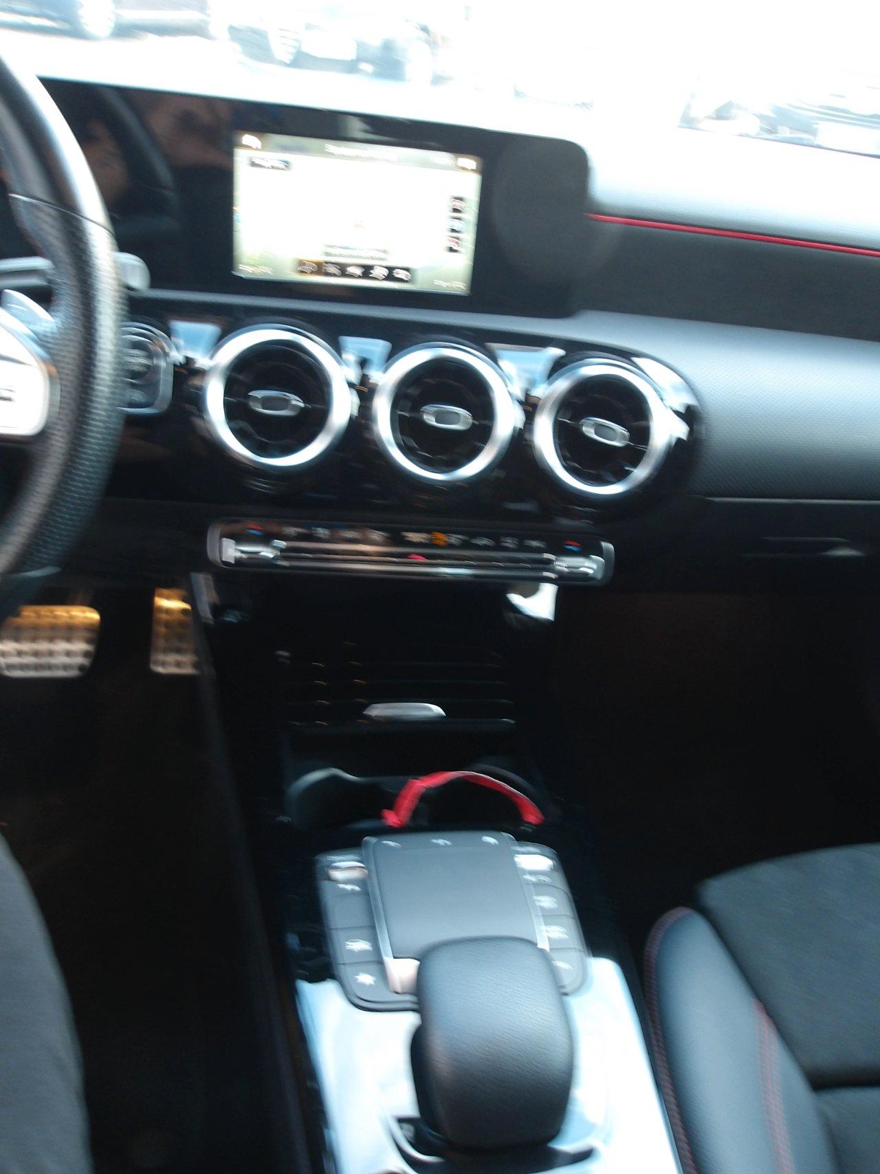 Mercedes A 180 D Premium 7G-DCT