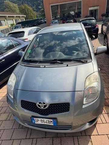 Toyota Yaris Yaris II 2005 5p 1.3 Sol m-mt