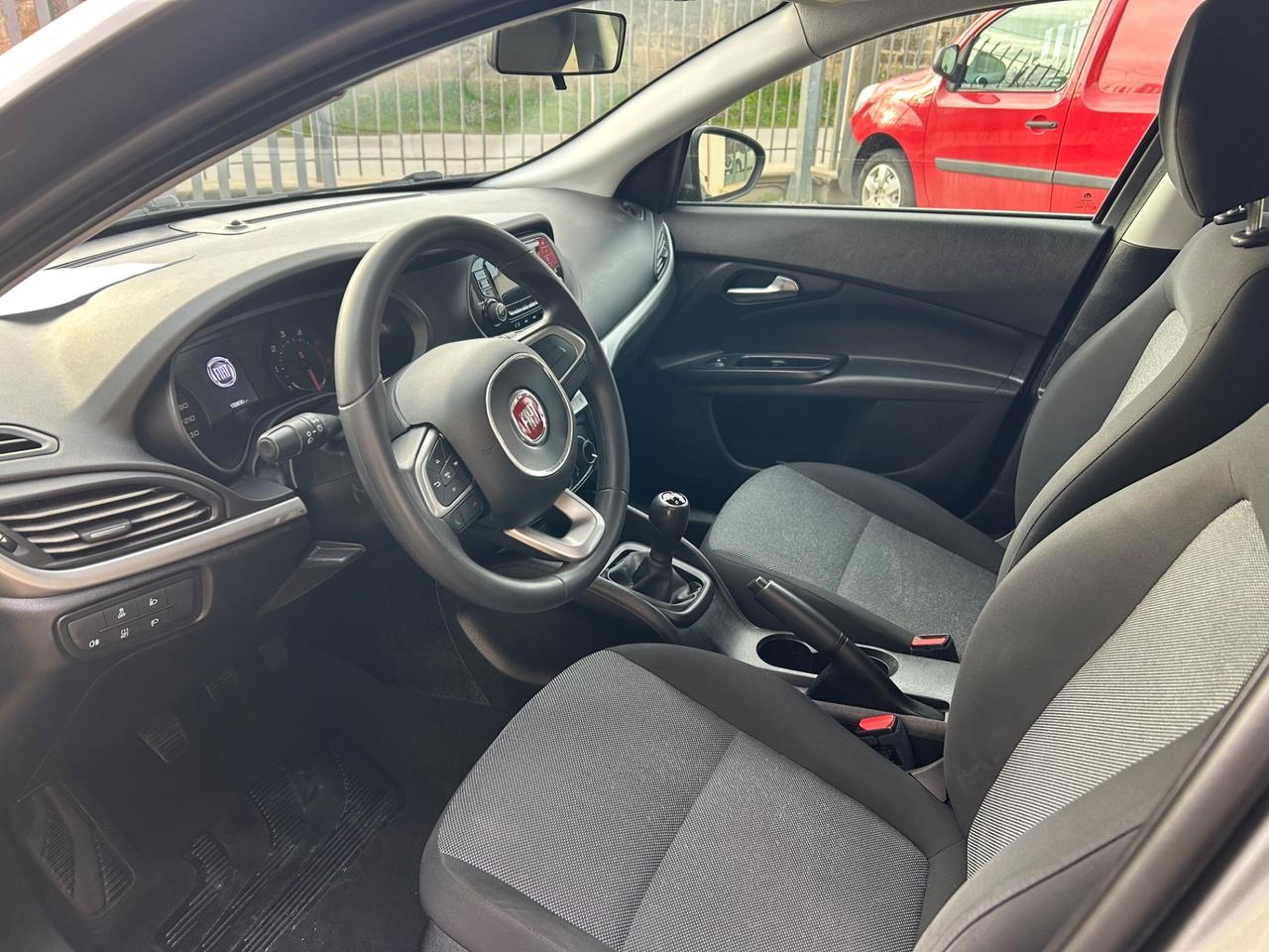 Fiat Tipo 1.3 Mjt S&S 5 porte Easy