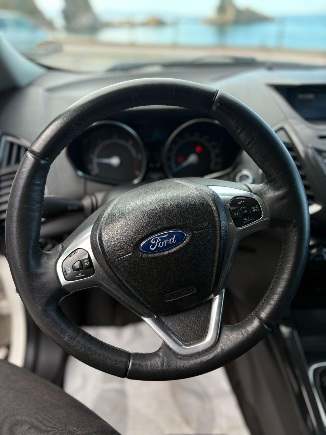 EcoSport 1.5 TDCi 95 CV Titanium KM 62.000 Black Friday