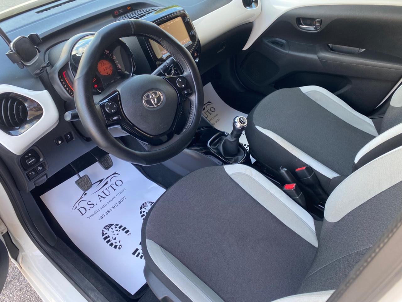 Toyota Aygo 69 CV 5 porte Ok Neopatentati