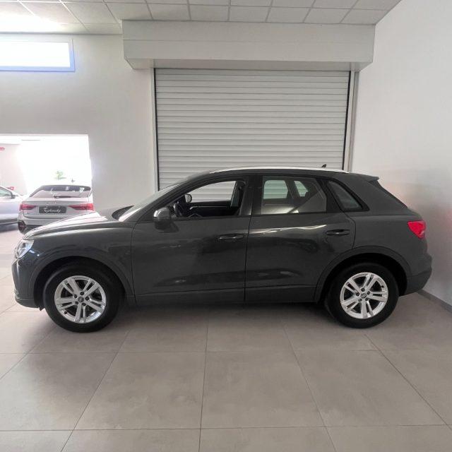AUDI Q3 35 TDI S tronic Business