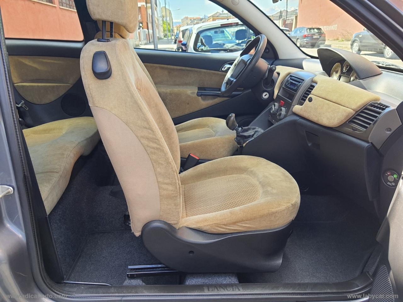 LANCIA Ypsilon 1.2