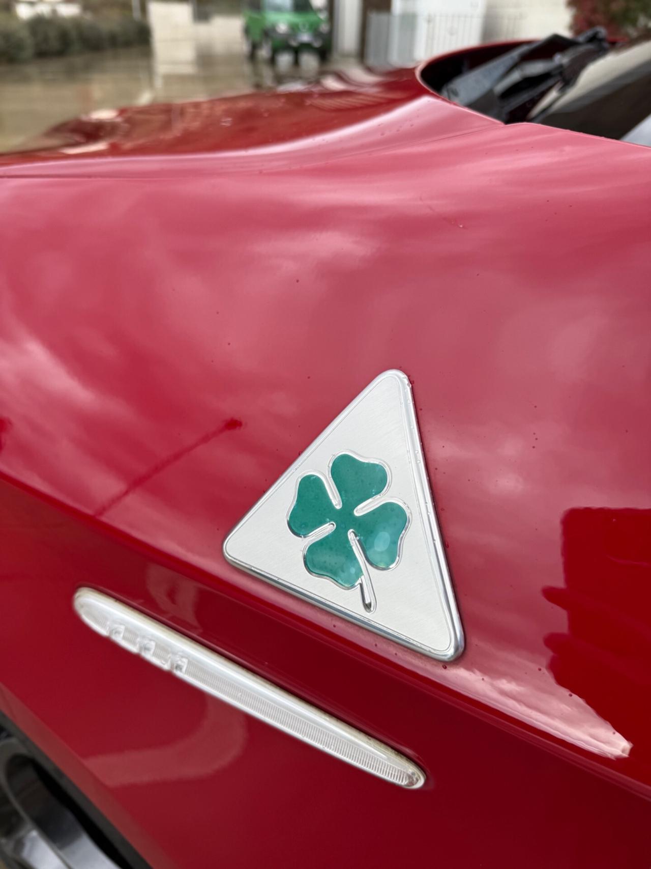 Alfa Romeo Giulietta 1750 Turbo TCT Quadrifoglio Verde Lounge Edition serie limitata N 239