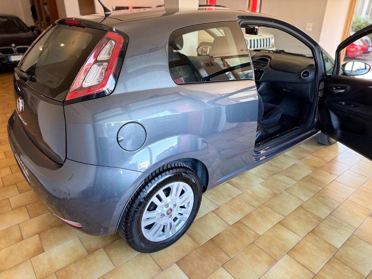 Fiat Punto 1.3 MJT II 75 CV 3 porte Street