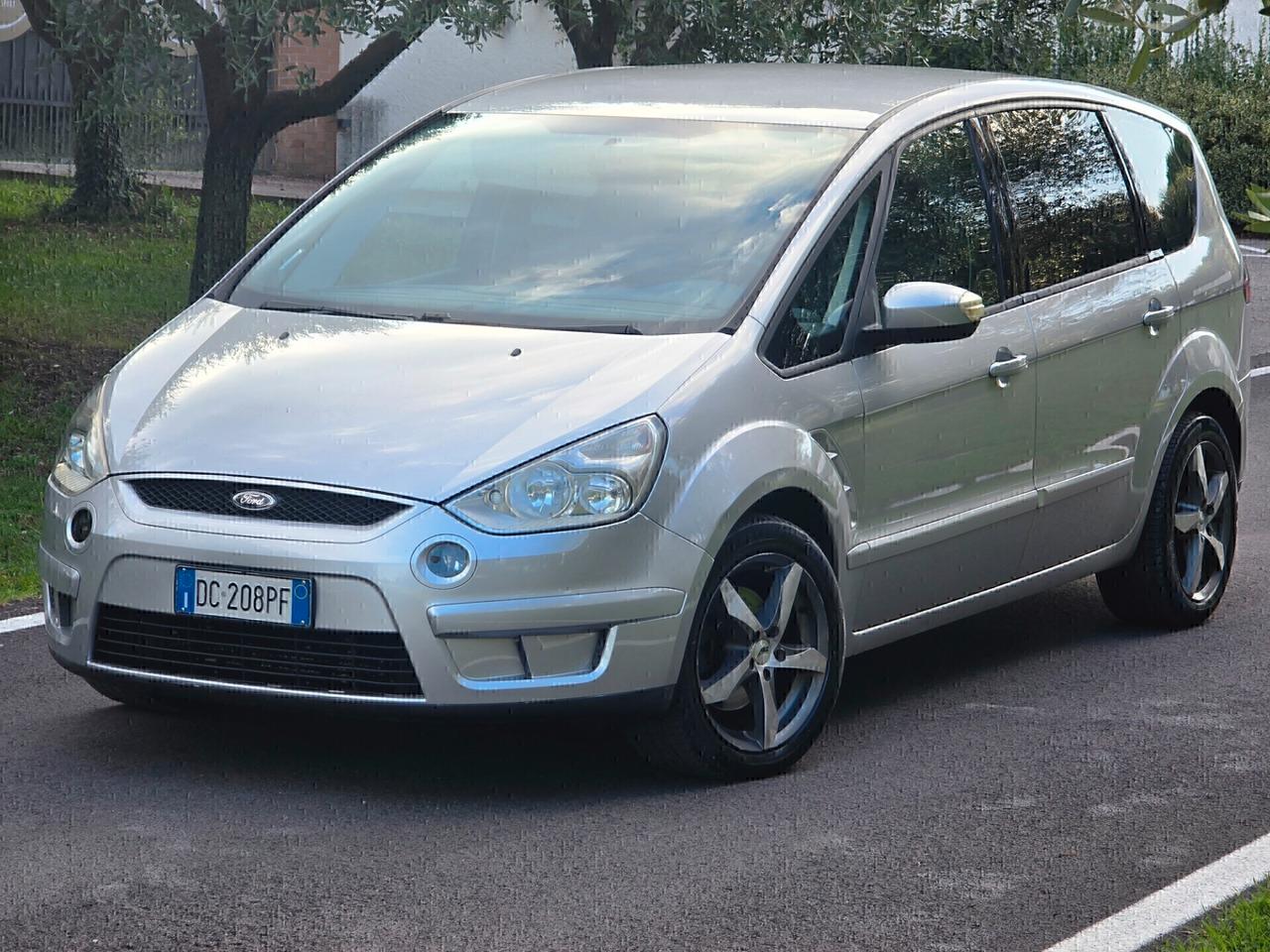 Ford S-Max 1.8 TDCi 125CV 5 posti