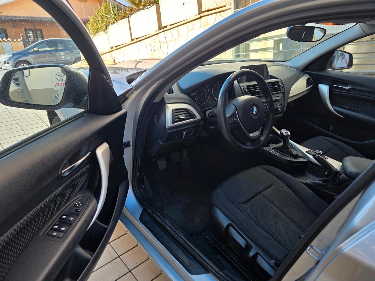 Bmw 114 114d 5p. Urban