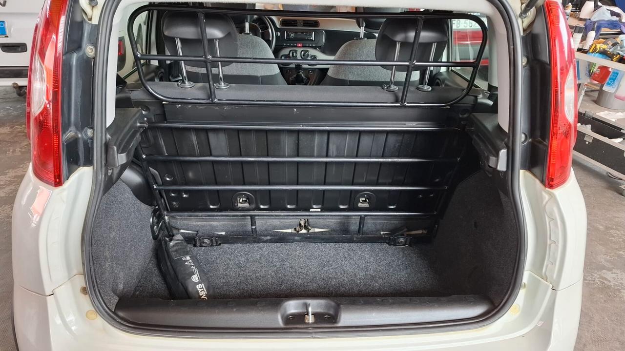 PANDA VAN 4 POSTI