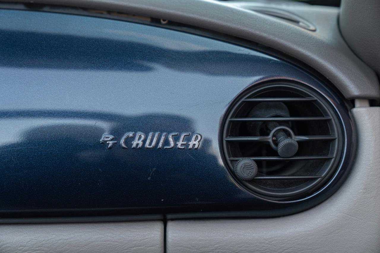 Chrysler PT Cruiser LIMITED 2.4 L CABRIOLET - CHR00001