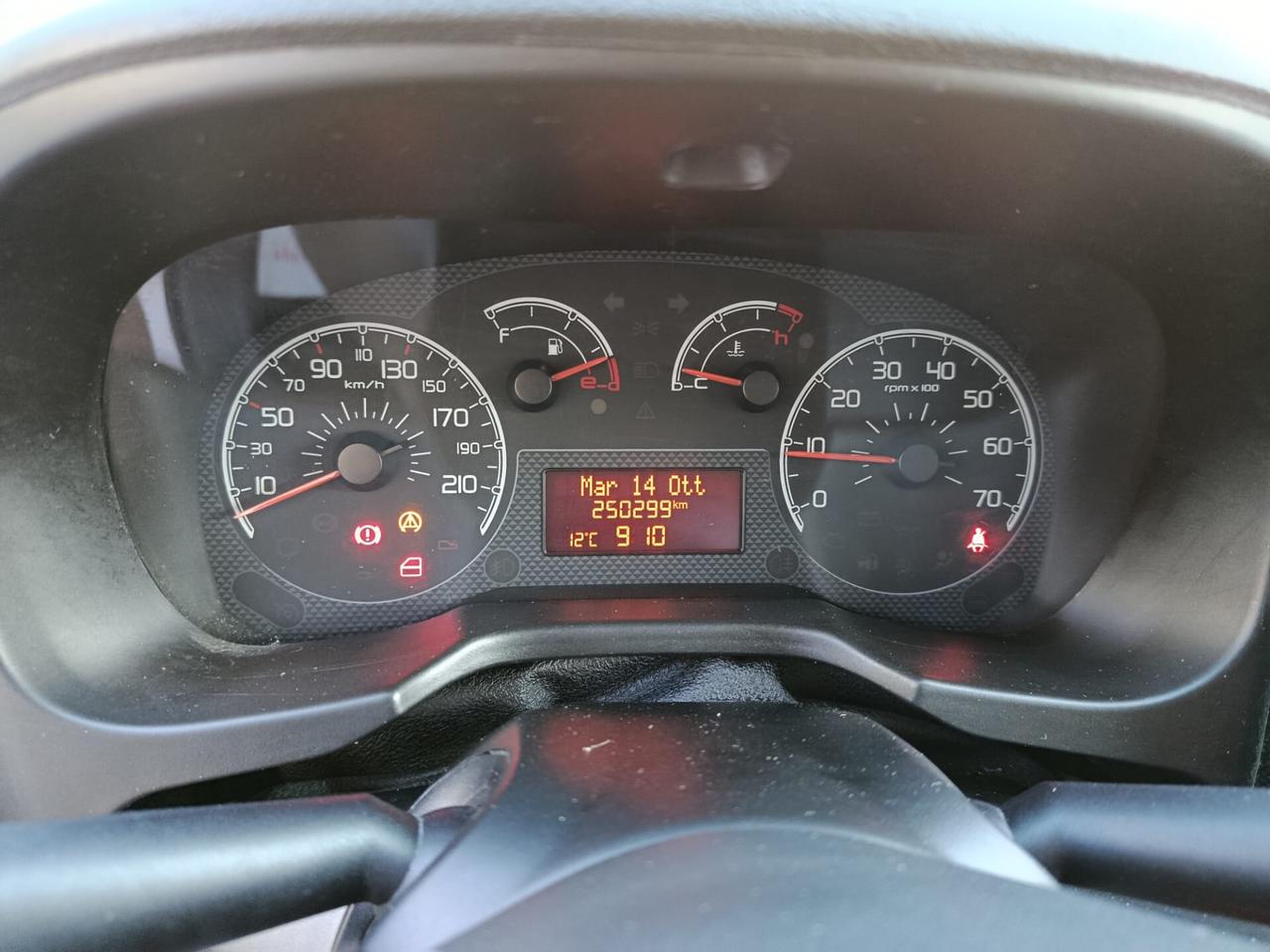 Fiat Qubo 1.3 DIESEL 5 POSTI