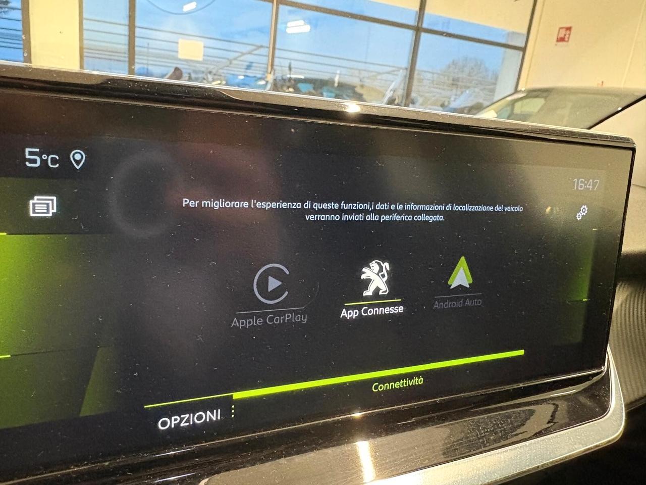 Peugeot 2008 ALLURE NAVI PACK PureTech 130 6mt SPOTICAR