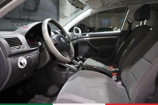 Volkswagen Golf 1.6 fsi Sportline 5p