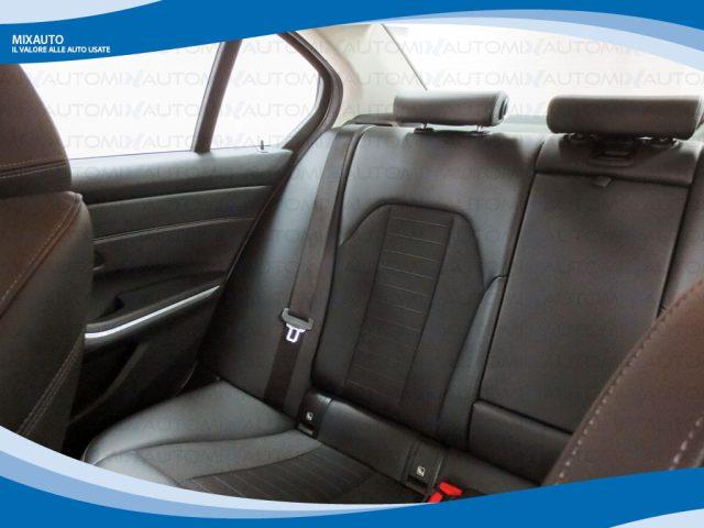 BMW 320 D Berlina xDrive Sport AUT EU6