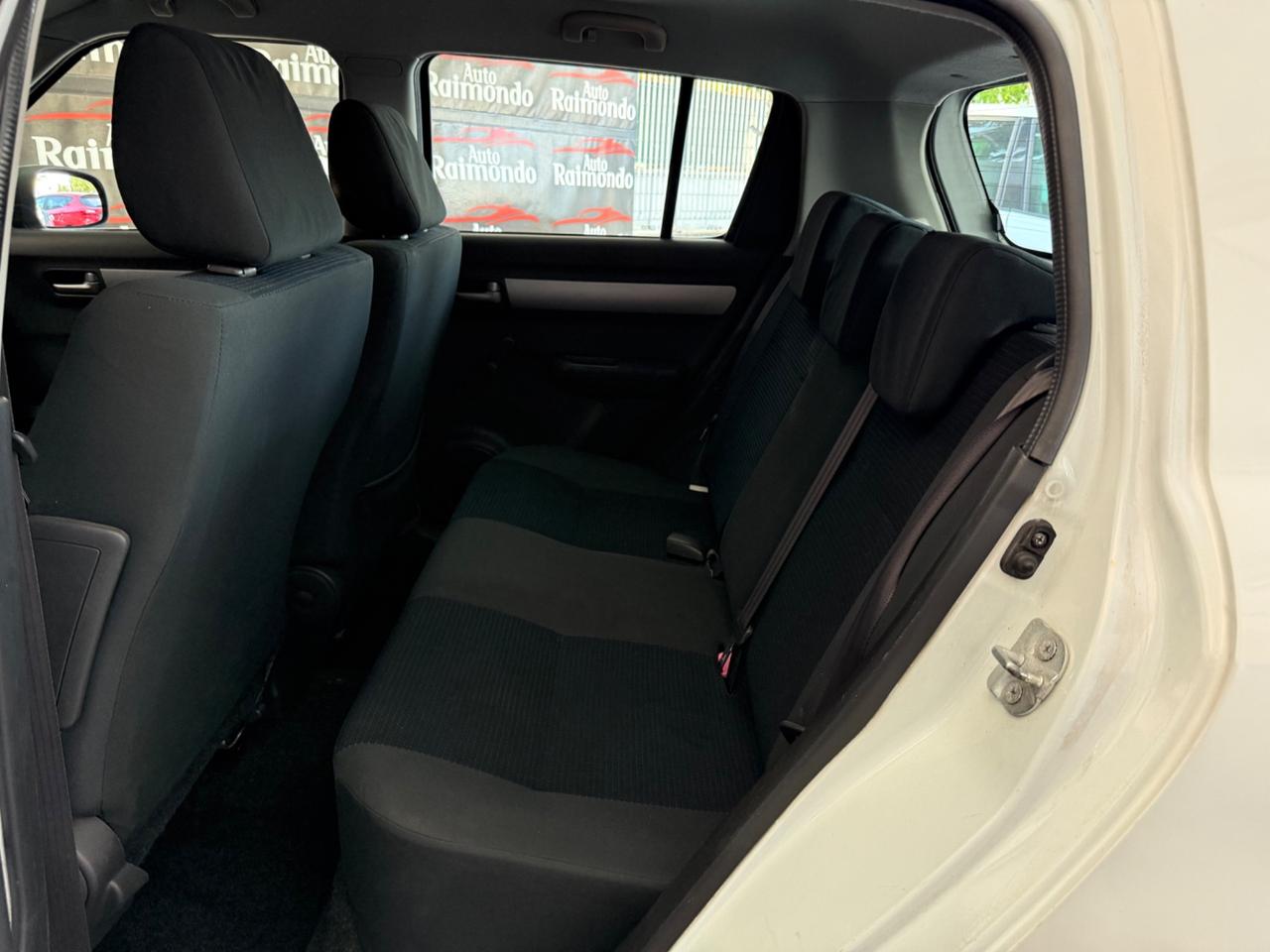 Suzuki Swift 1.3 GPL 5p.