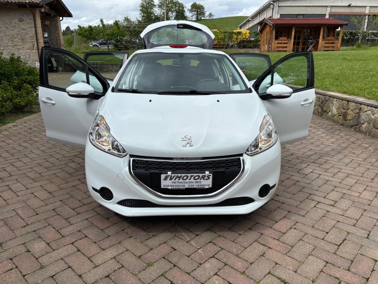 Peugeot 208 1.4 HDi 68 CV 5 p. 45.000 Km OK NEOPATENTATI