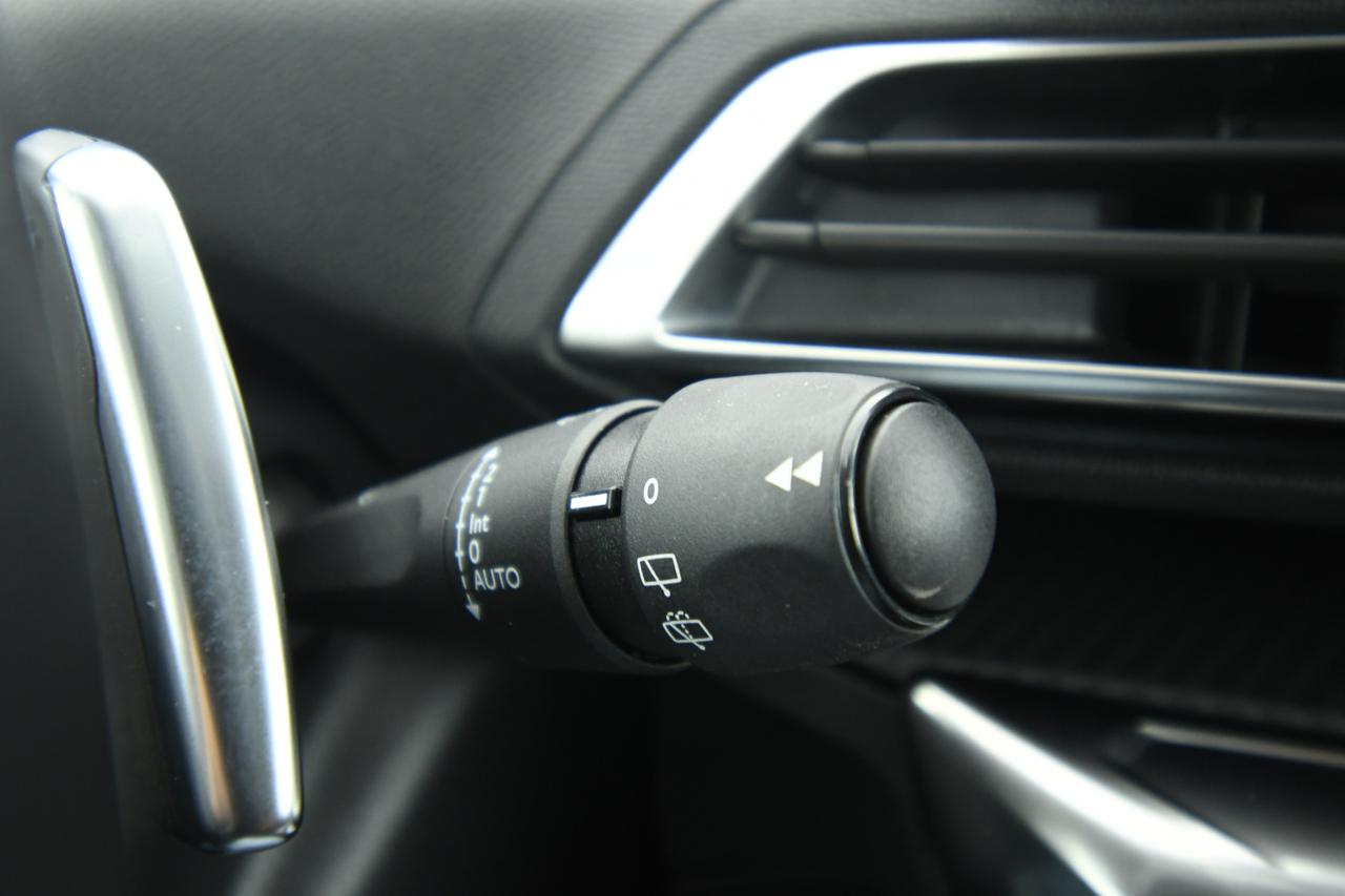 PEUGEOT 3008 1.5 bluehdi Active Business s&s 130cv eat8 NEOPATENTATI+CAMERA