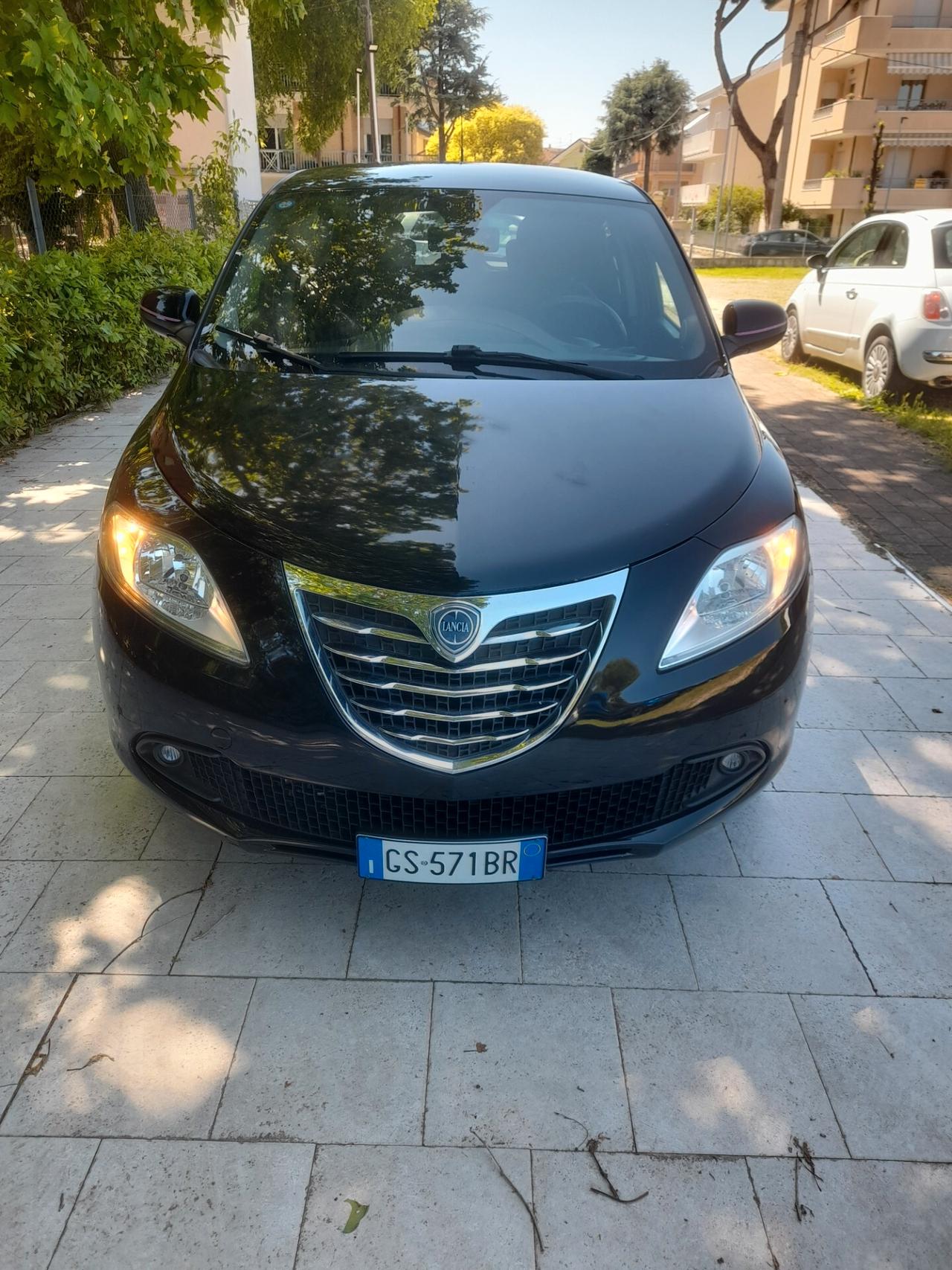 Lancia Ypsilon 1.3 MJT 16V 95 CV 5 porte