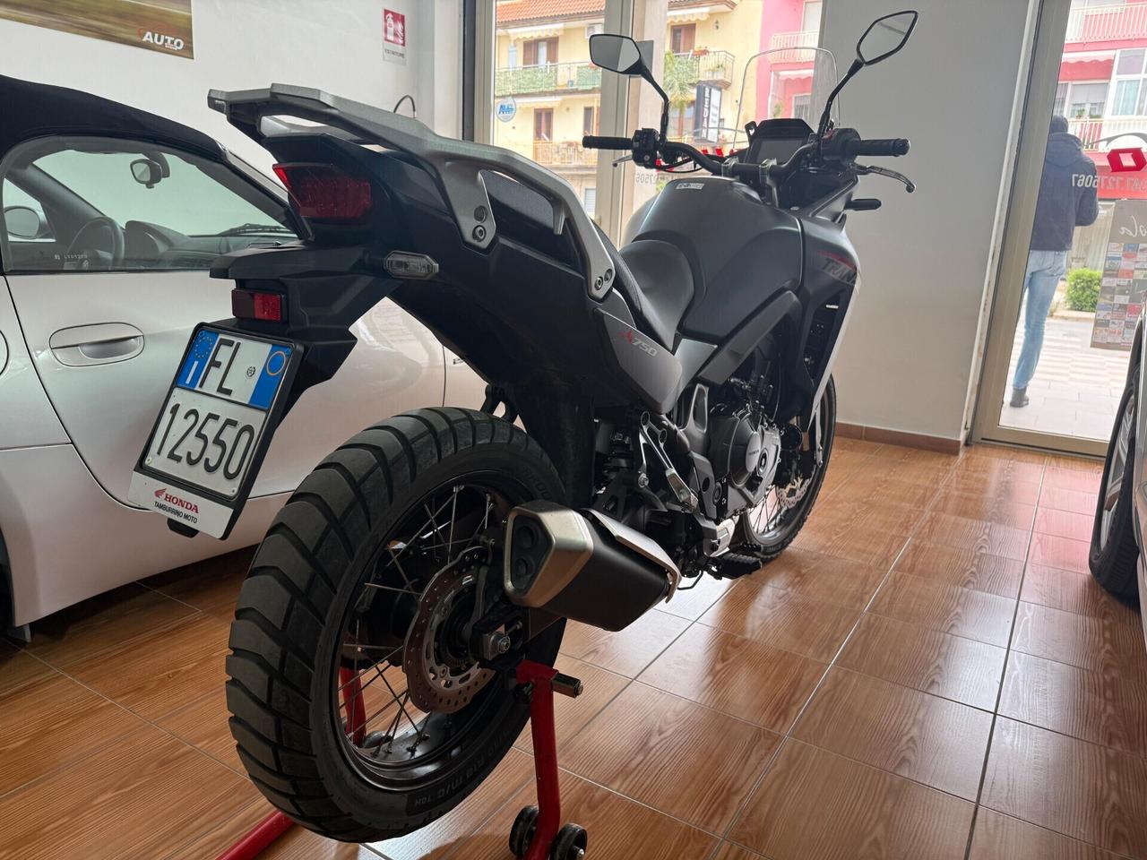 Honda Transalp 750 DEPO A LIBRETTO A2 GARANZIA UFFICIALE HONDA