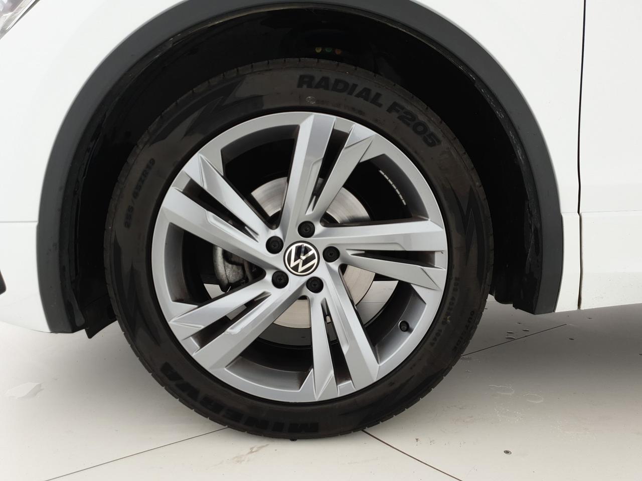 Volkswagen Tiguan 2.0 tdi r-line 150cv dsg