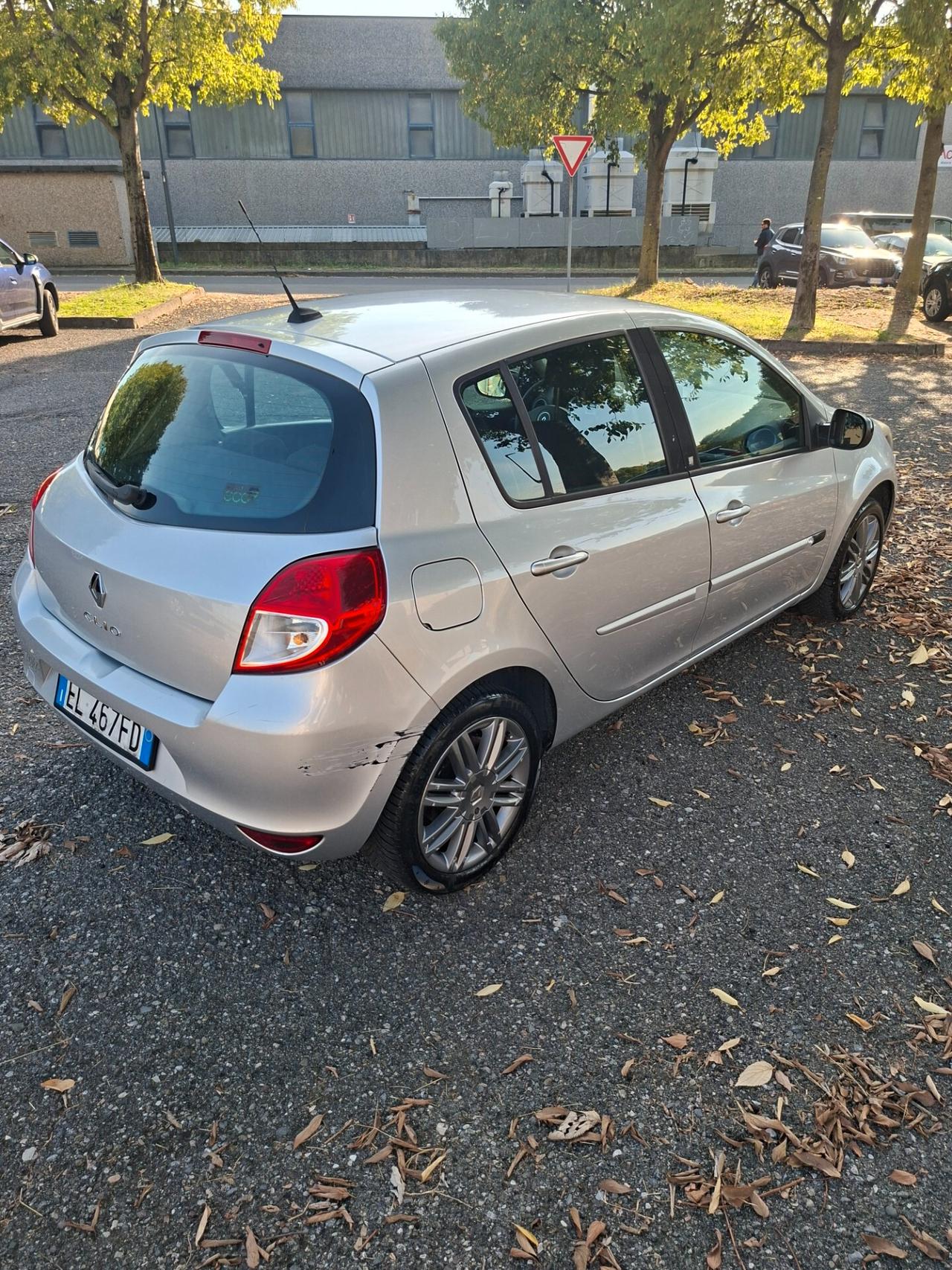 Renault Clio 1.2 16V 5 porte Yahoo!