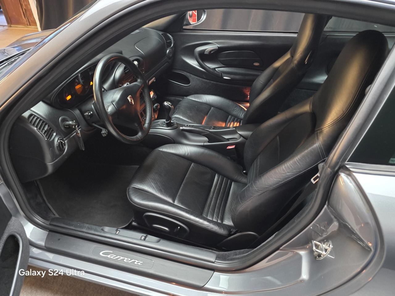 Porsche 911 Carrera cat Coupé