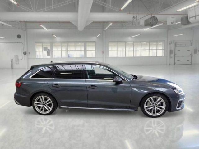 AUDI A4 Avant 40 TDI quattro S tronic S line edition