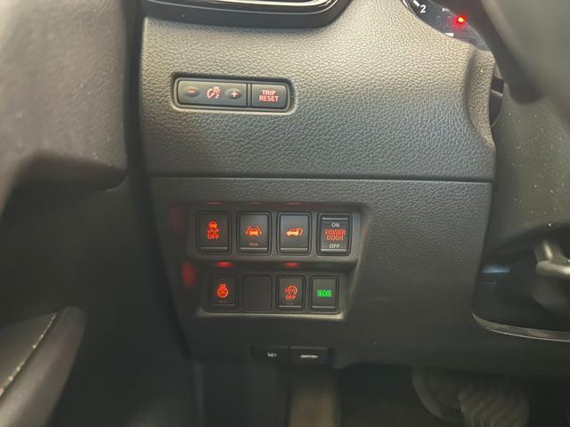 NISSAN X-Trail 2.0 dCi 2WD X-Tronic Tekna