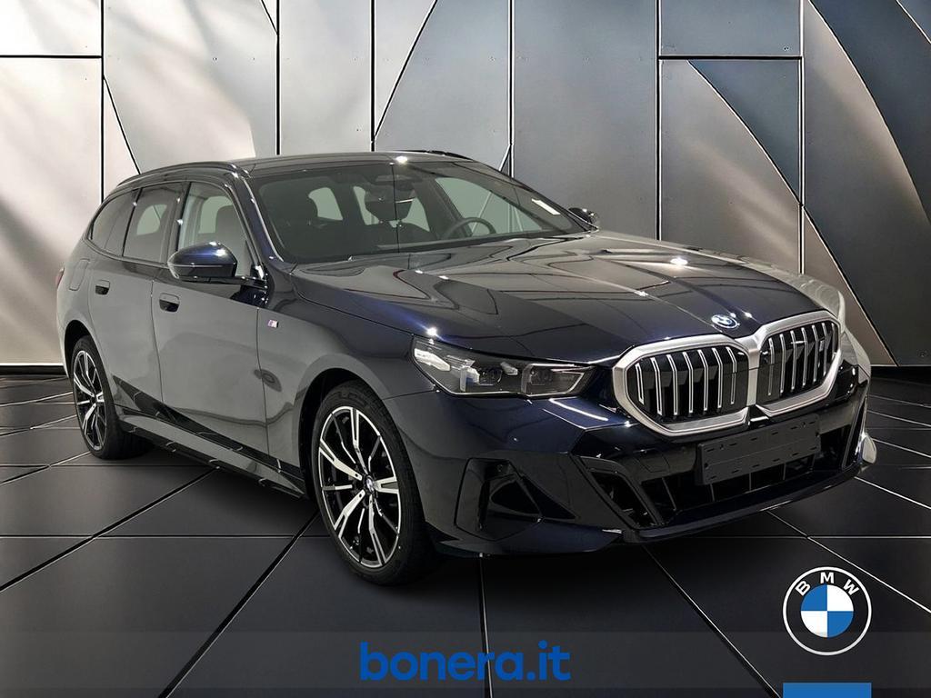 BMW i5 Touring xDrive40