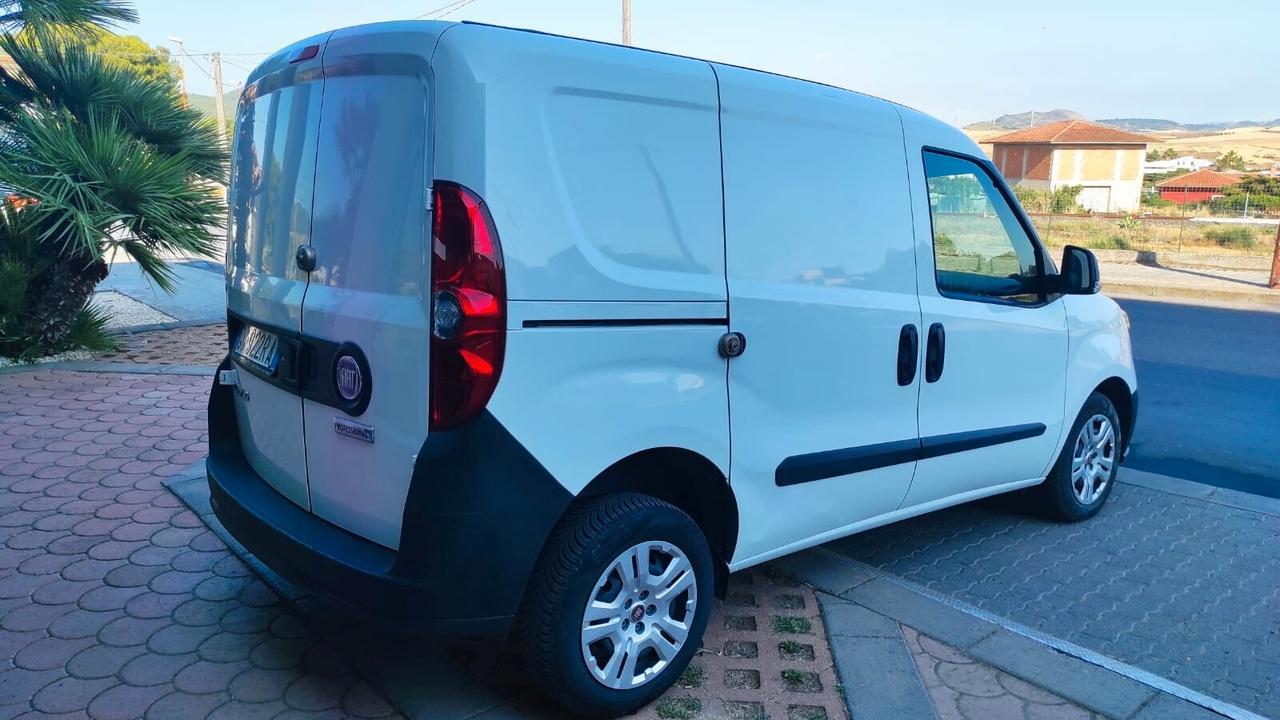 Fiat Doblo Doblò 1.6 MJT 90CV S&S PC-TN Cargo Business