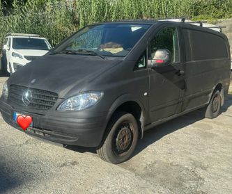 Mercedes Vito 2.2 Diesel 4x4 2009 gancio traino full