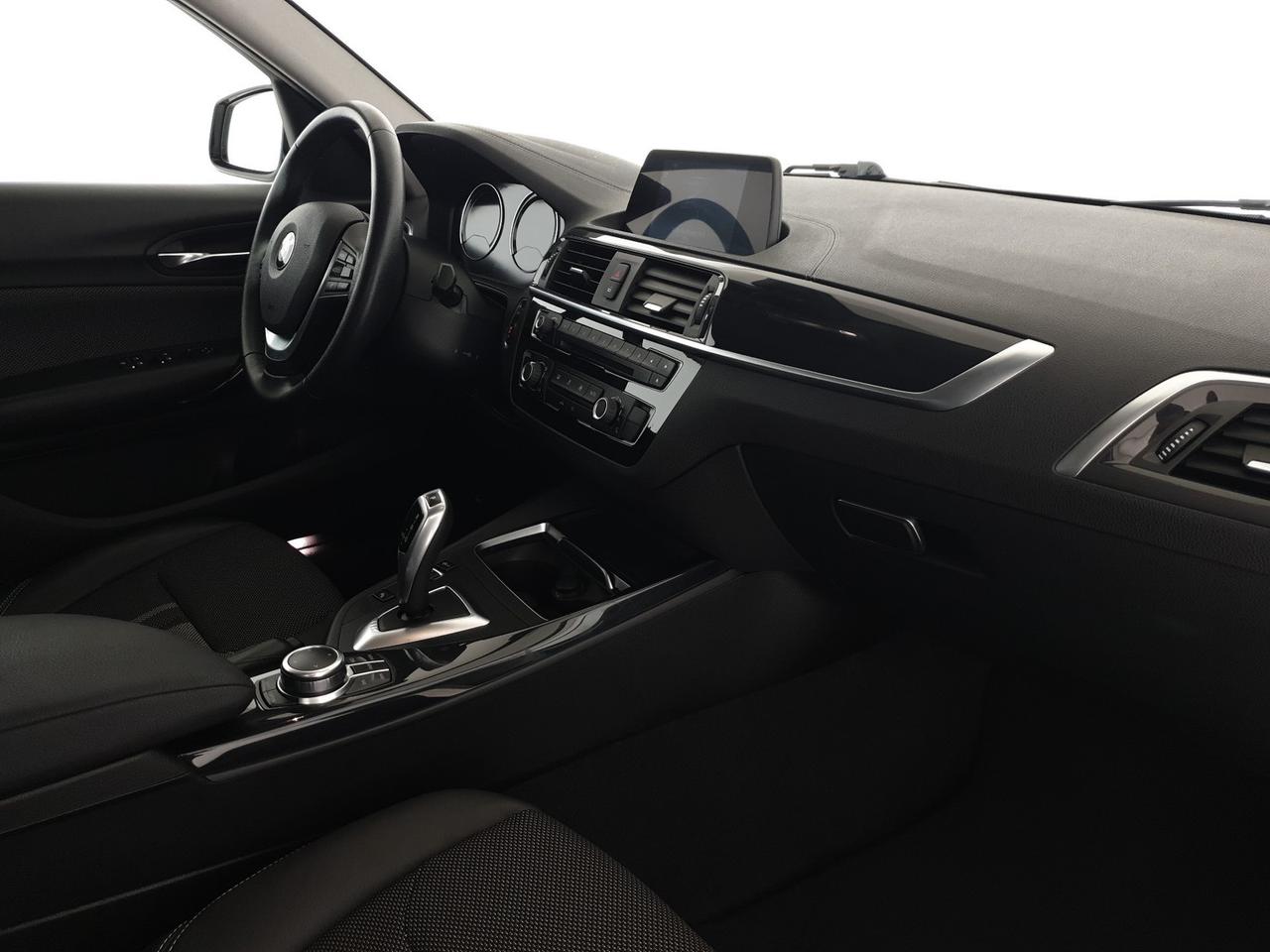 BMW Serie 1 118d urban 5p auto