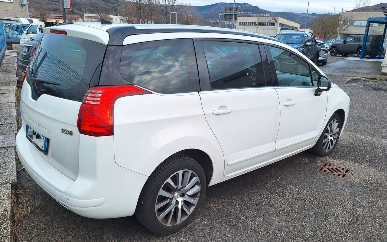 Peugeot 5008 2.0 HDi aut. 7 Posti Allure