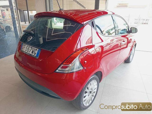 LANCIA Ypsilon 1.0 FireFly 5 porte S&S Hybrid Ecochic Gold