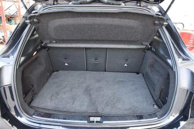 MERCEDES-BENZ GLA 180 d Automatic Business Extra *NAVIGATRE,TELECAMERA*