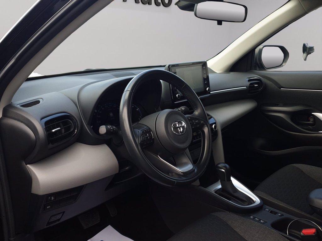TOYOTA Yaris cross 1.5h business fwd 116cv e-cvt del 2022