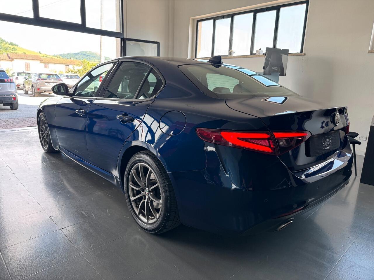 Alfa Romeo Giulia 2.2 Turbodiesel 180 CV - 2018