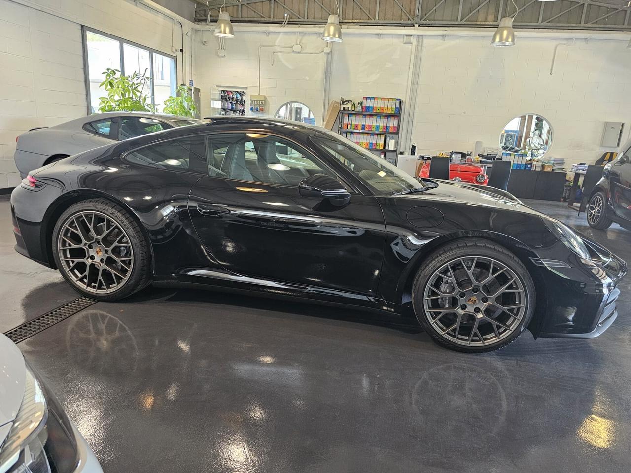 Porsche 911 Carrera