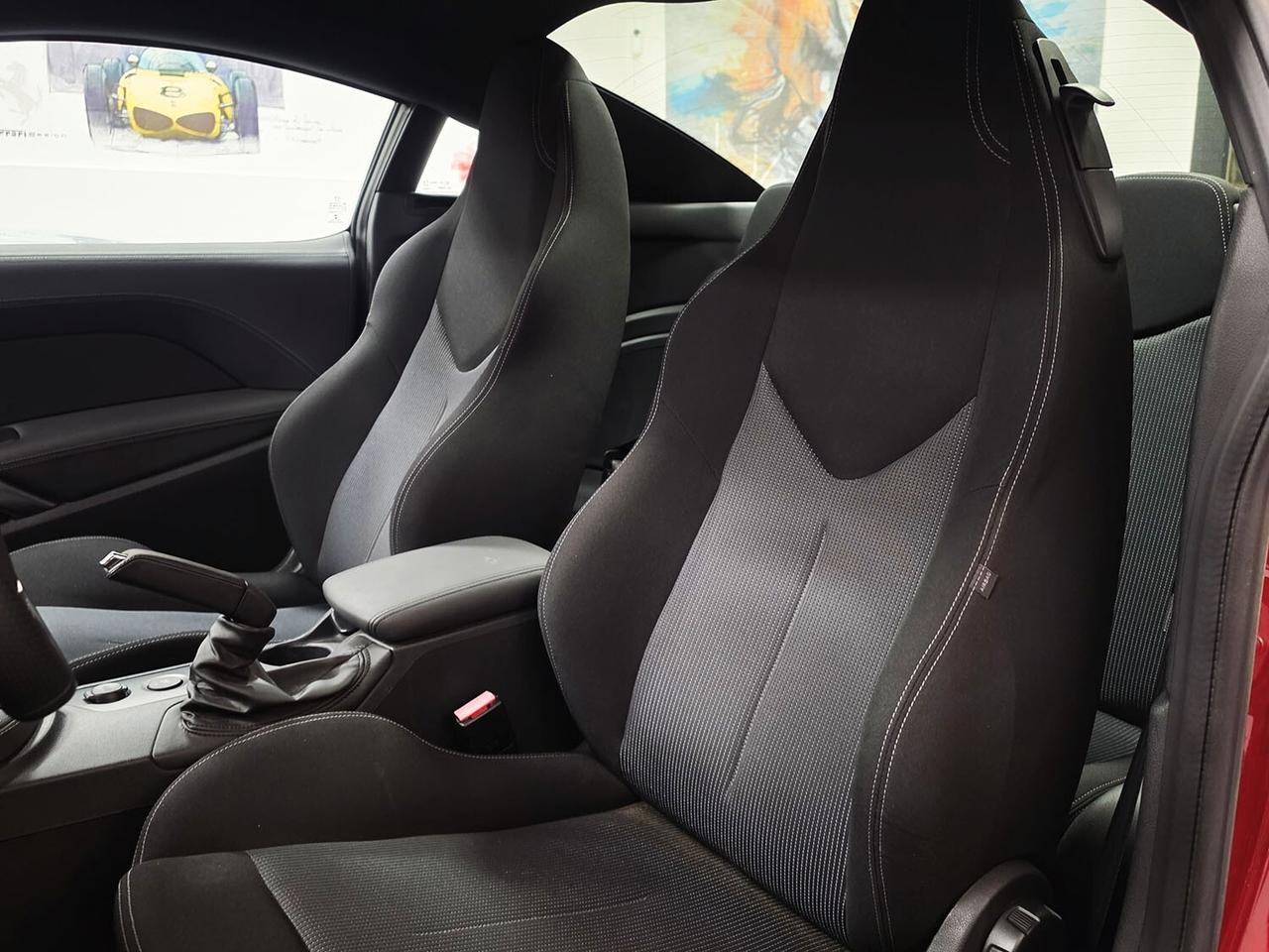 Peugeot RCZ 1.6 200CV MANUALE _ UNICO PROPRIETARIO _ VERNICE SPECIALE _ SERVICE BOOK _ GARANZIA 12 MESI _ APPENA TAGLIANDATA 09\26 CON CINGHIA SERVIZI NUOVA _ INTONSA