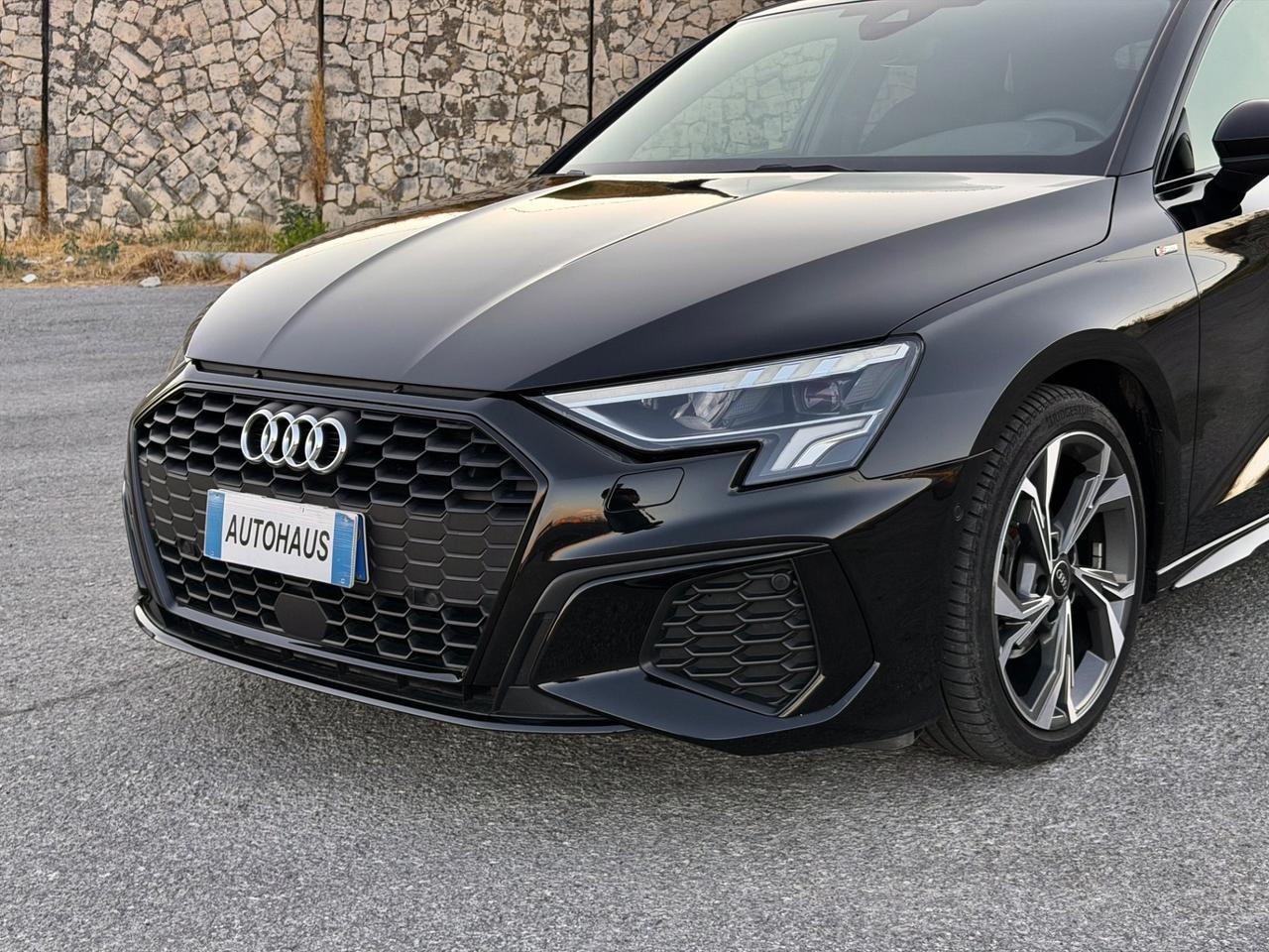 Audi A3 Sportback 35 TDI 150cv S-line 30.000km