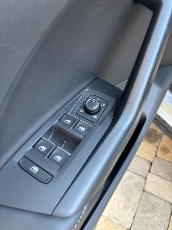 Volkswagen T-Cross 1.0 tsi R-Line 115cv dsg MATRIX-CAM-18"