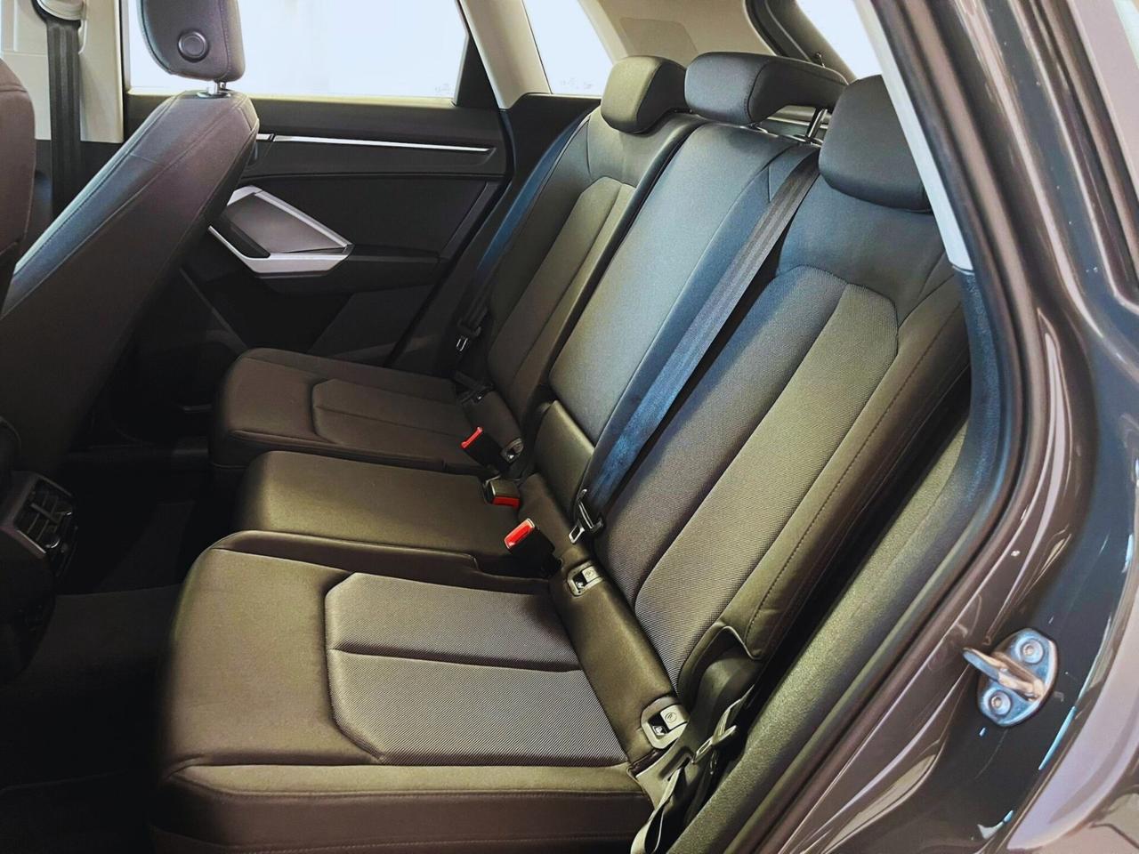 Audi Q3 35 TDI S tronic Business Advanced